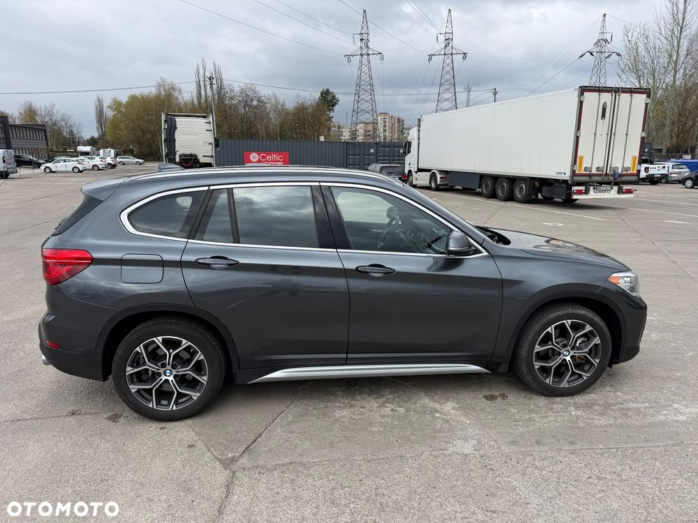 BMW X1 xDrive25i xLine sport - 12