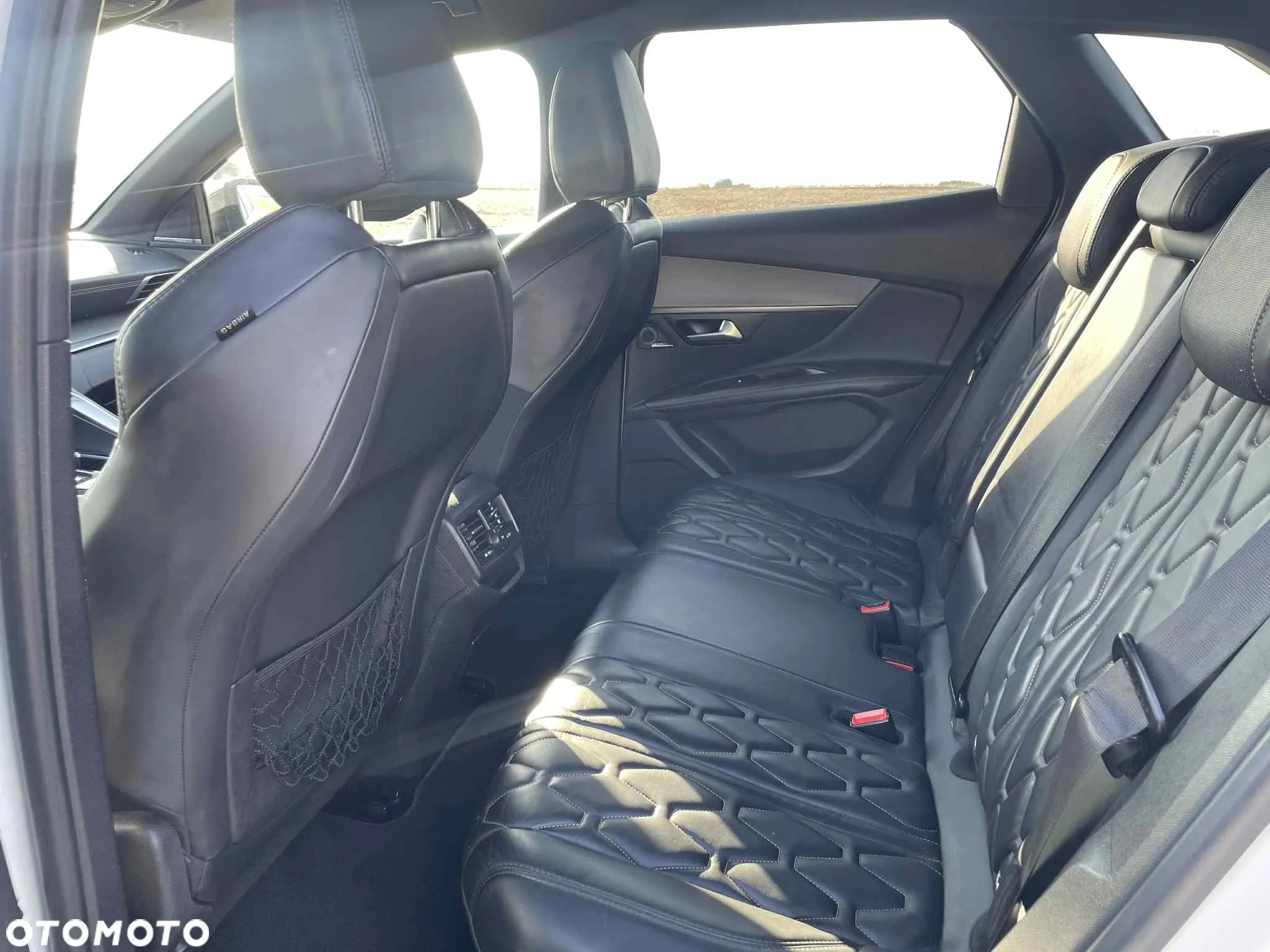 Peugeot 3008 2.0 BlueHDi GT S&S EAT6 - 26