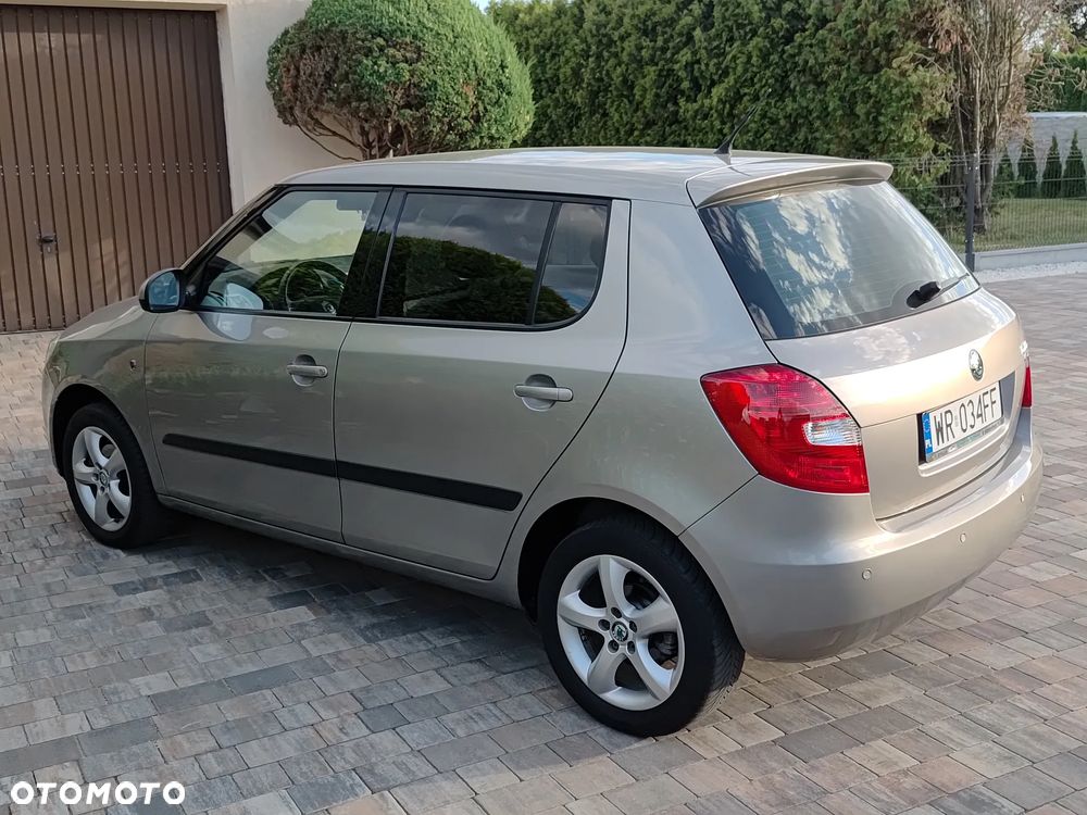 Skoda Fabia 1.4 16V STYLE Edition - 8
