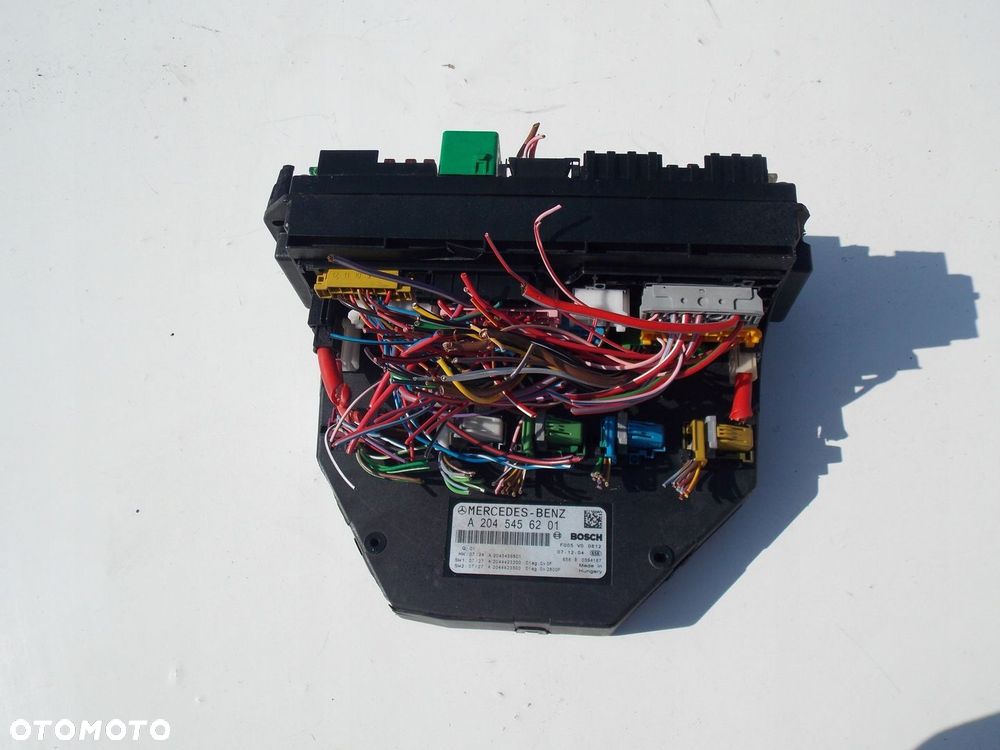 skrzynka bezpiecznikó moduł sterownik sam mercedes w204 2.2 cdi a2045456201