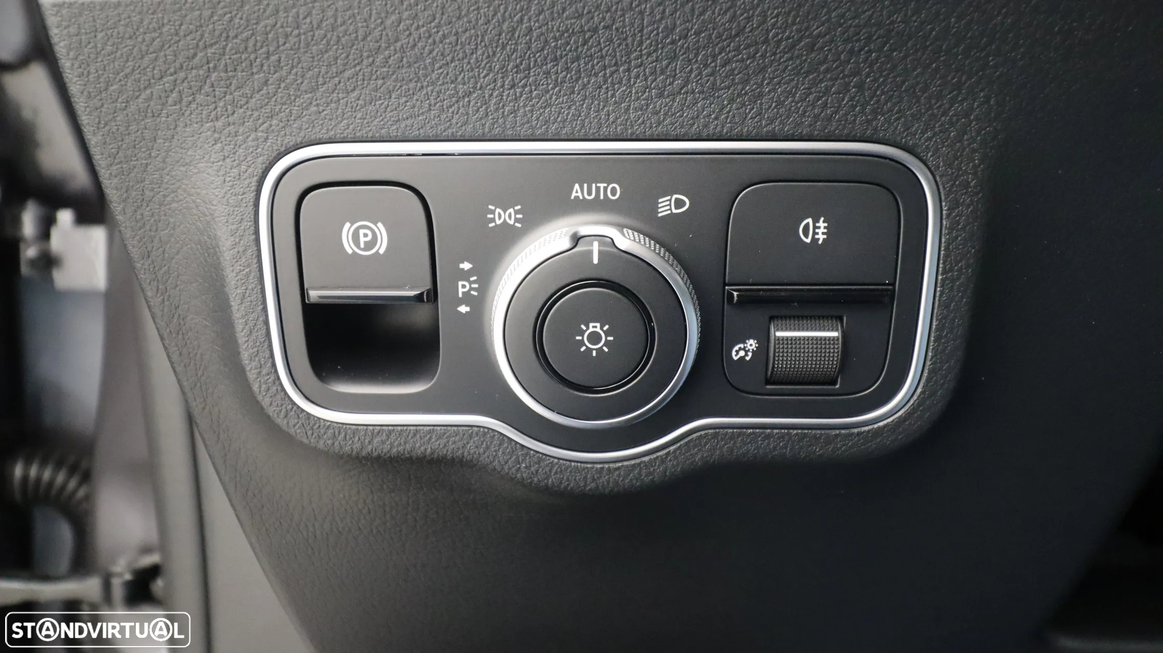 Mercedes-Benz B 180 d - 19
