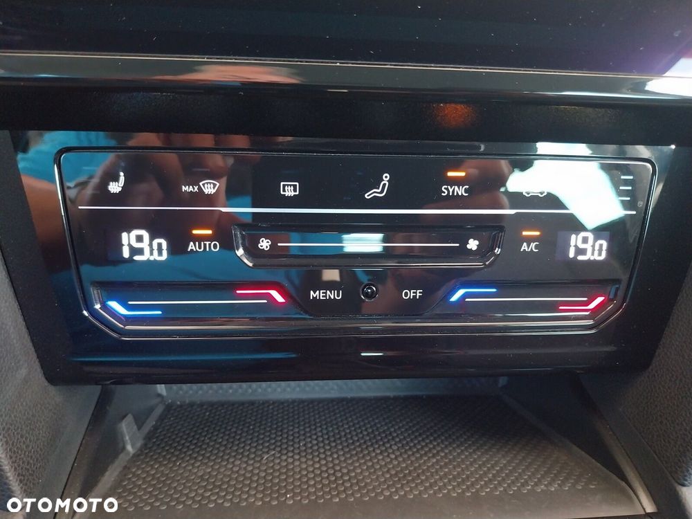 Volkswagen Passat Variant - 33