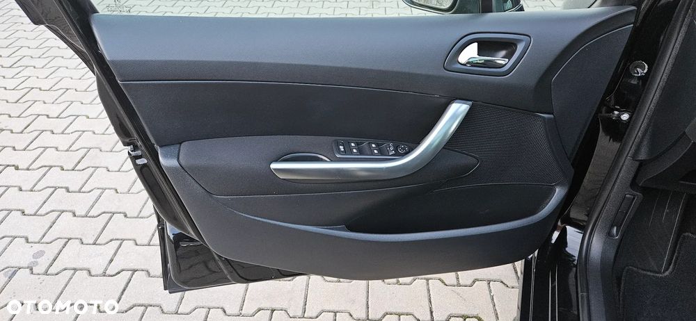 Peugeot 308 120 VTi Premium - 22