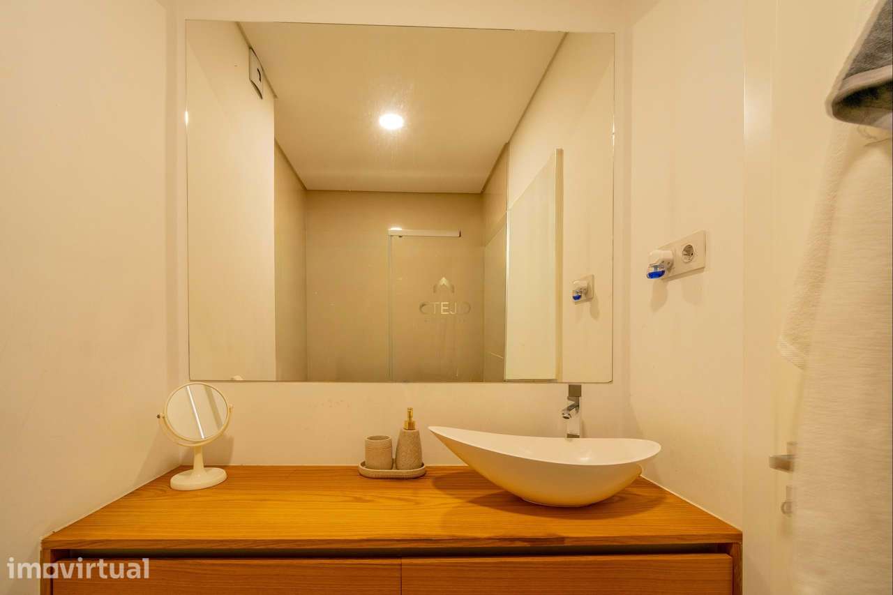 Fantástico Apartamento T2 Centro da Bobadela - Grande imagem: 2/32