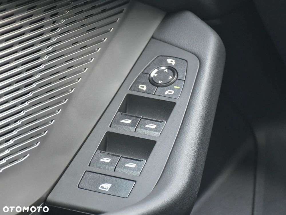 BMW Seria 2 216i - 30