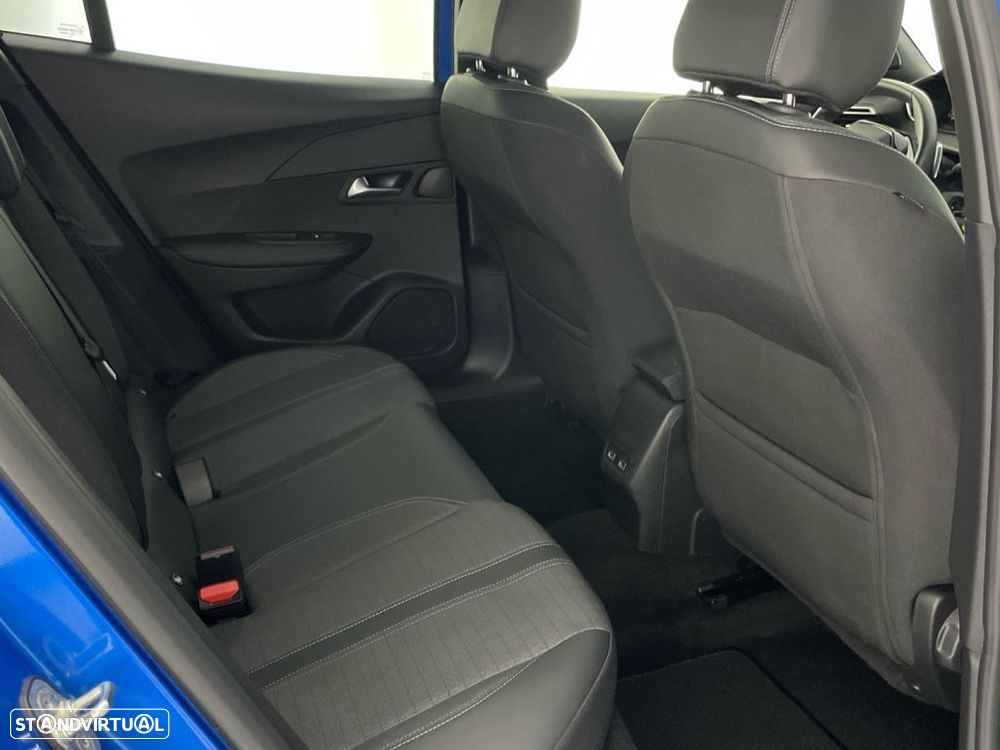 Peugeot 2008 1.2 PureTech Allure EAT8 - 24