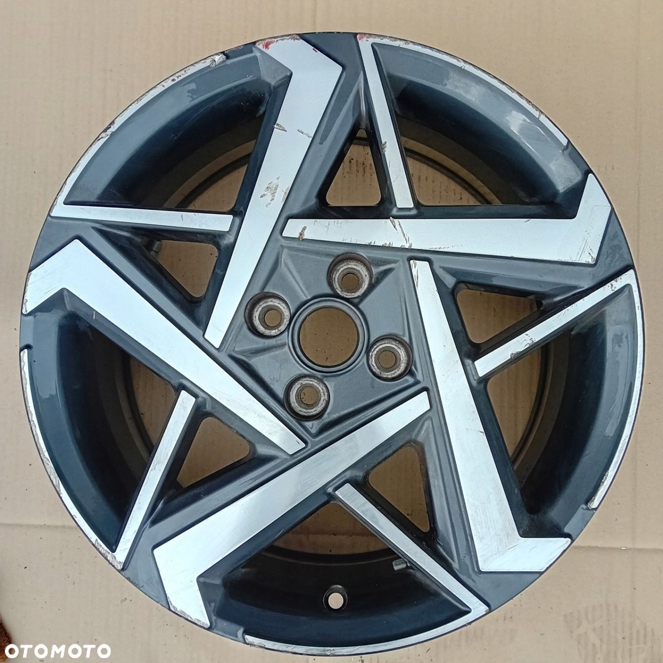 FELGA HYUNDAI i20 III 7J 17 ET54 4x100 - 1