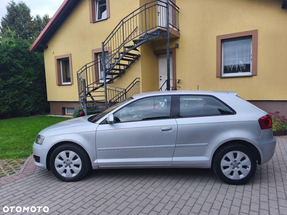 Audi A3 3-drzwiowe 2.0 TDI Ambiente - 8