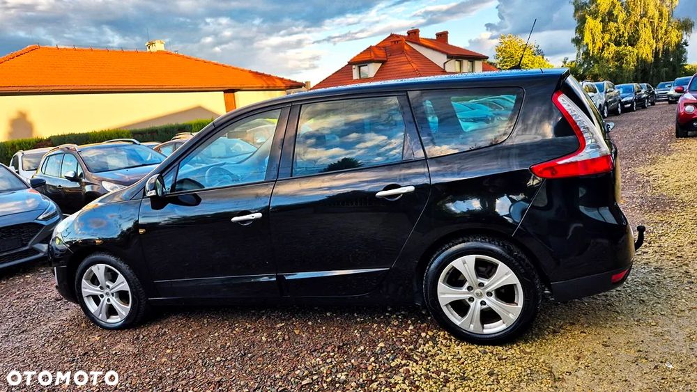 Renault Grand Scenic 2.0 16V 140 CVT Bose Edition - 17