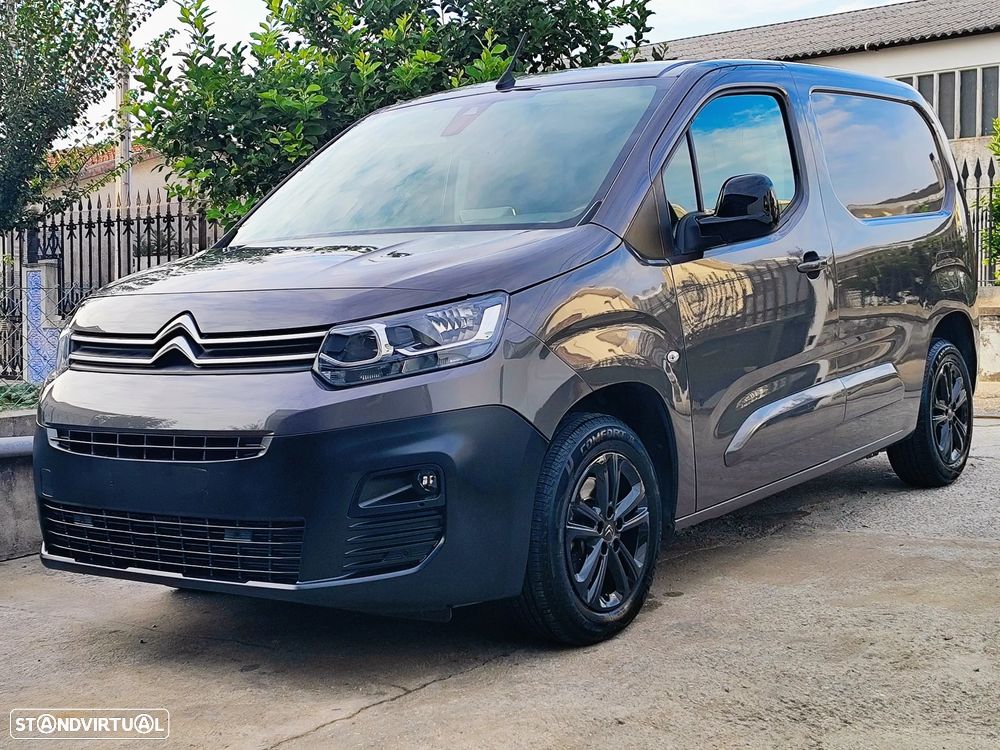 Citroën Berlingo 3 lug Automática 130 CV full extras - 1