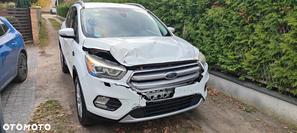 Ford Kuga 2.0 TDCi 2x4 Trend - 6