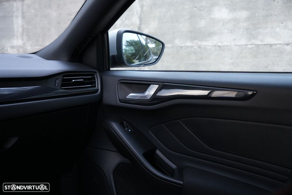 Ford Focus 1.0 EcoBoost MHEV ST-Line - 21