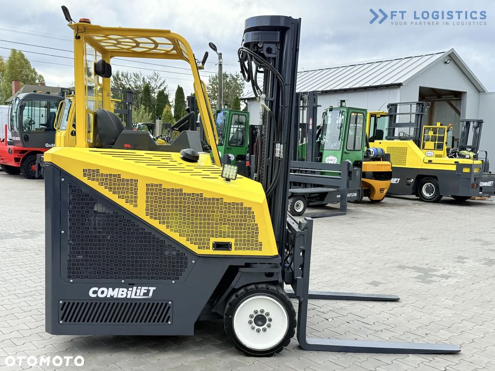 Combilift WÓZEK CZTEROKIERUNKOWY - WIELOKIERUNKOWY / CB4000 / GAS / TRIPLEX 5200MM / WOLNY SKOK / POZYCJONER WIDEŁ / PRZESUW WIDEŁ / STAN IDEALNY / Szeroka oferta wózków czterokierunkowych i bocznych, dopasowanych do różnorodnych potrzeb i zastosowań - 7