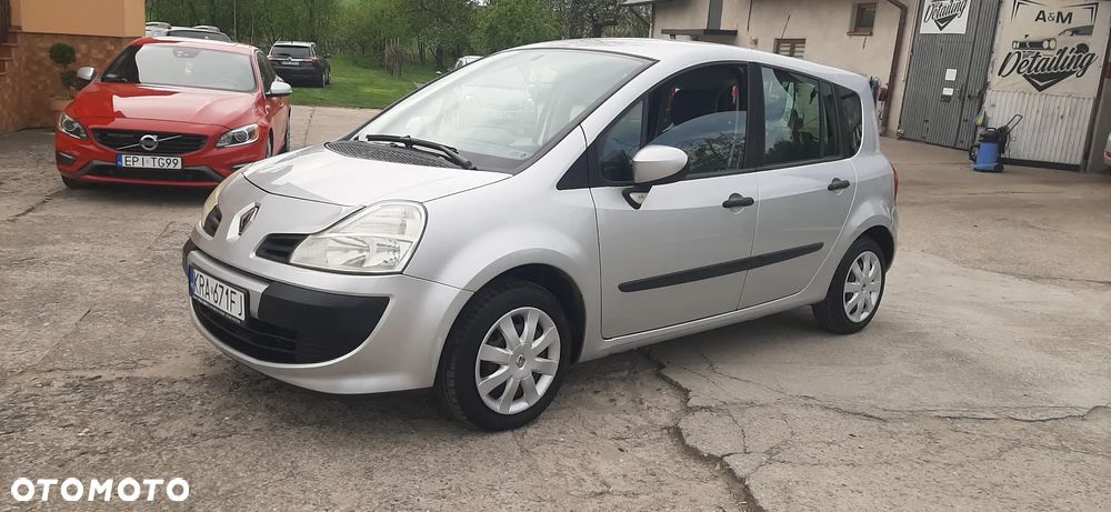 Renault Modus - 1