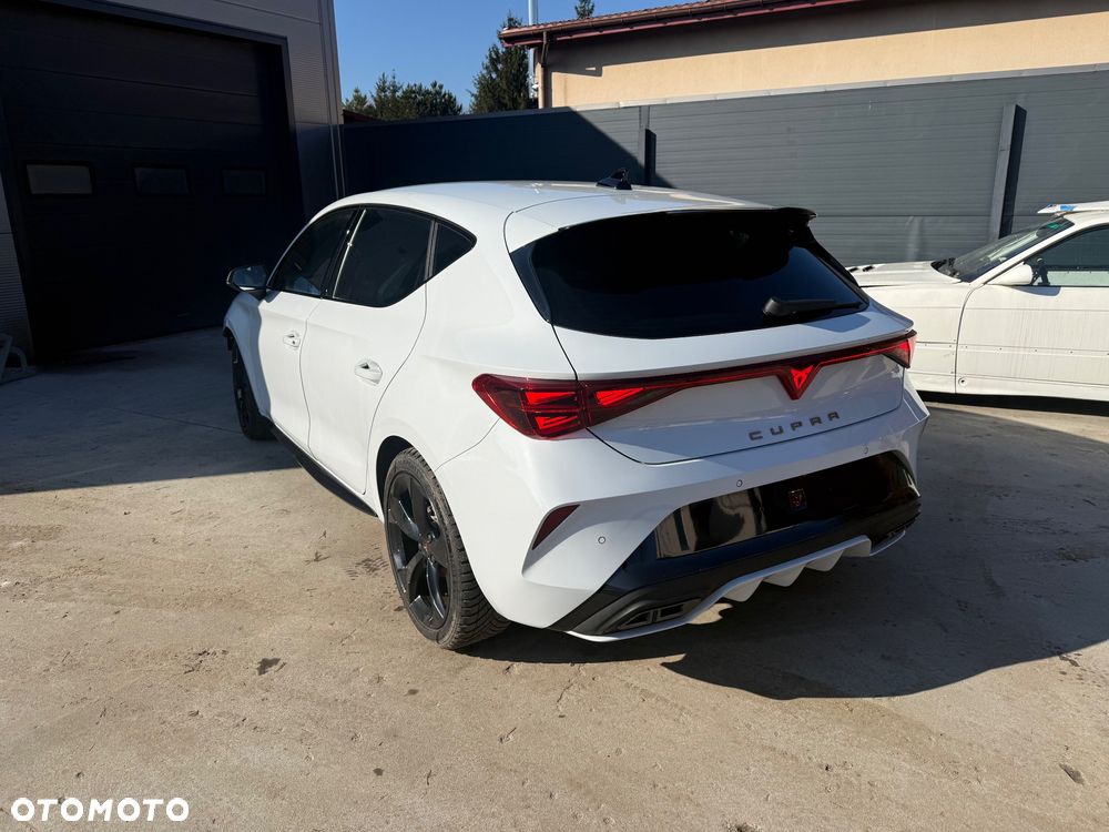 Cupra Leon 1.5 eTSI DSG - 9