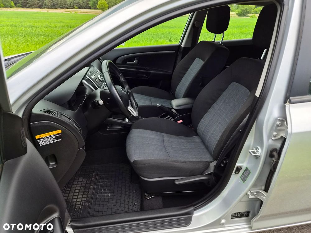 Kia Ceed 1.6 CRDi 90 Vision - 9