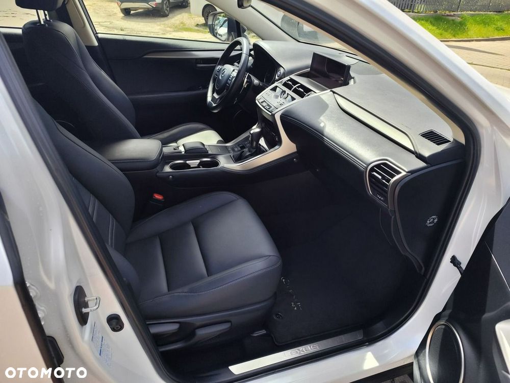 Lexus NX 300h F Impression AWD - 20