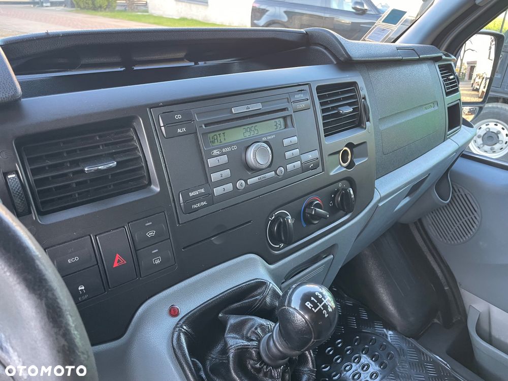 Ford Transit - 22