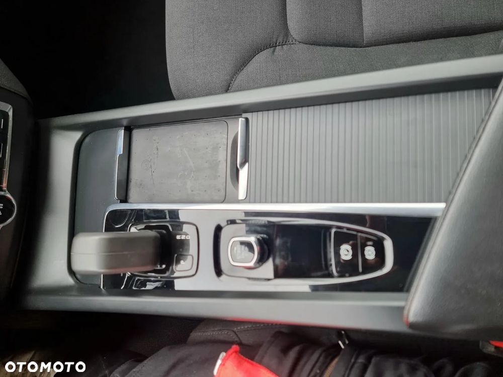 Volvo XC 60 D5 SCR AWD Momentum - 15