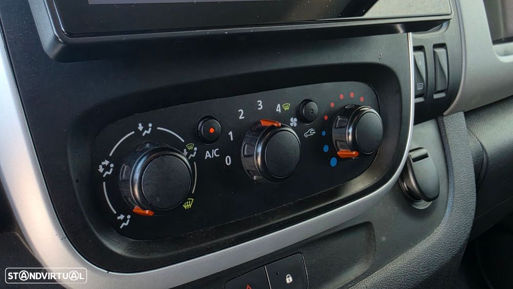 Renault Trafic ENERGY Start &St. Grand Combi L2H1 Expression - 16