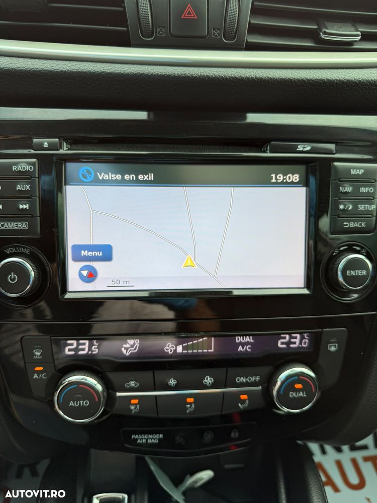 Nissan Qashqai 1.6 DCI Start/Stop N-Connecta - 14