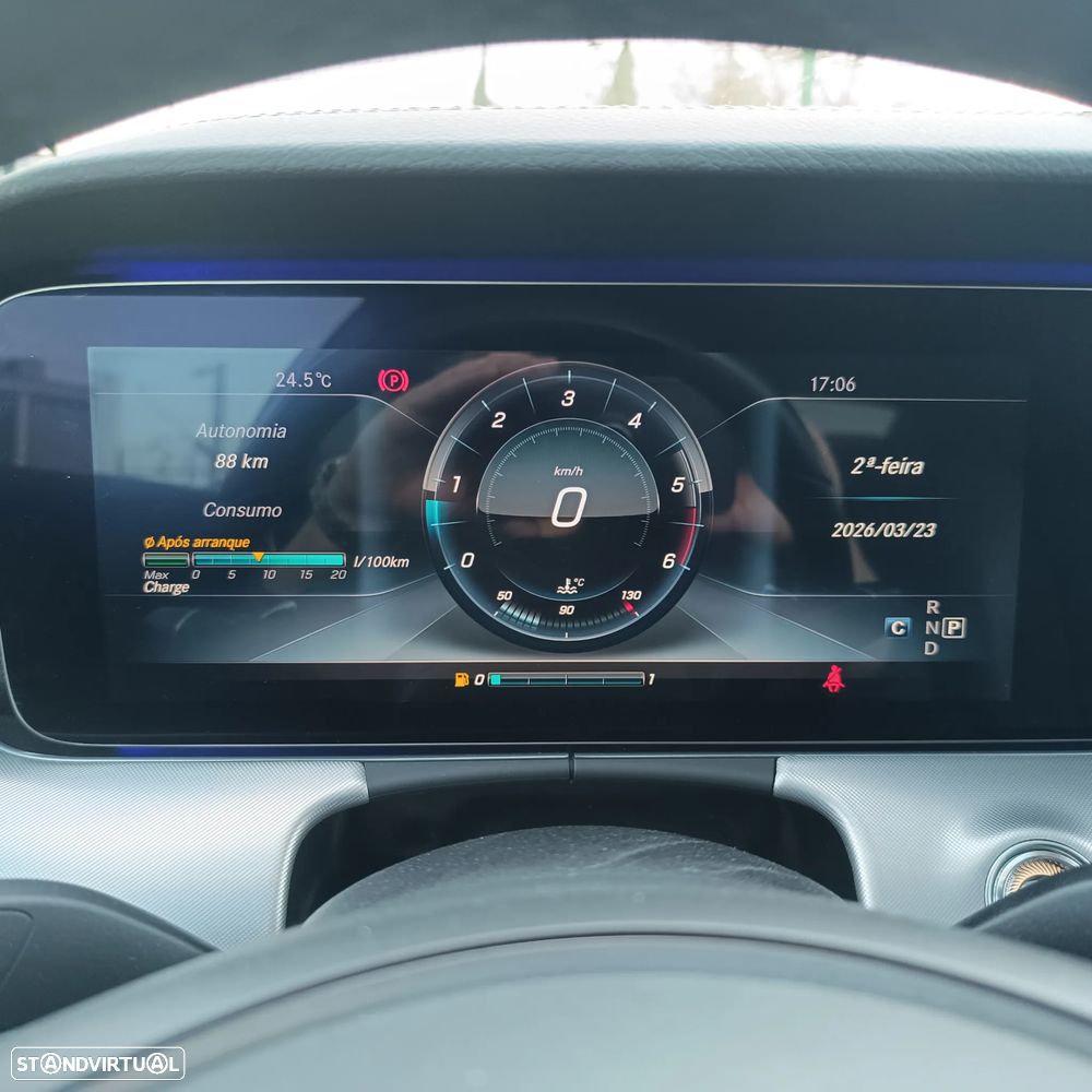 Mercedes-Benz E 220 d Aut. - 27