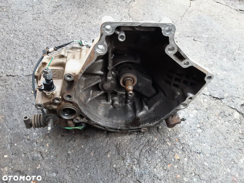 Mazda 323 323s  323f bj 98-03 2.0D Skrzynia Biegów - 4
