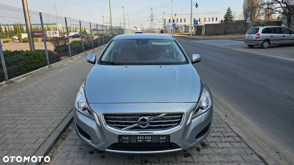 Volvo S60 DRIVe Summum - 25