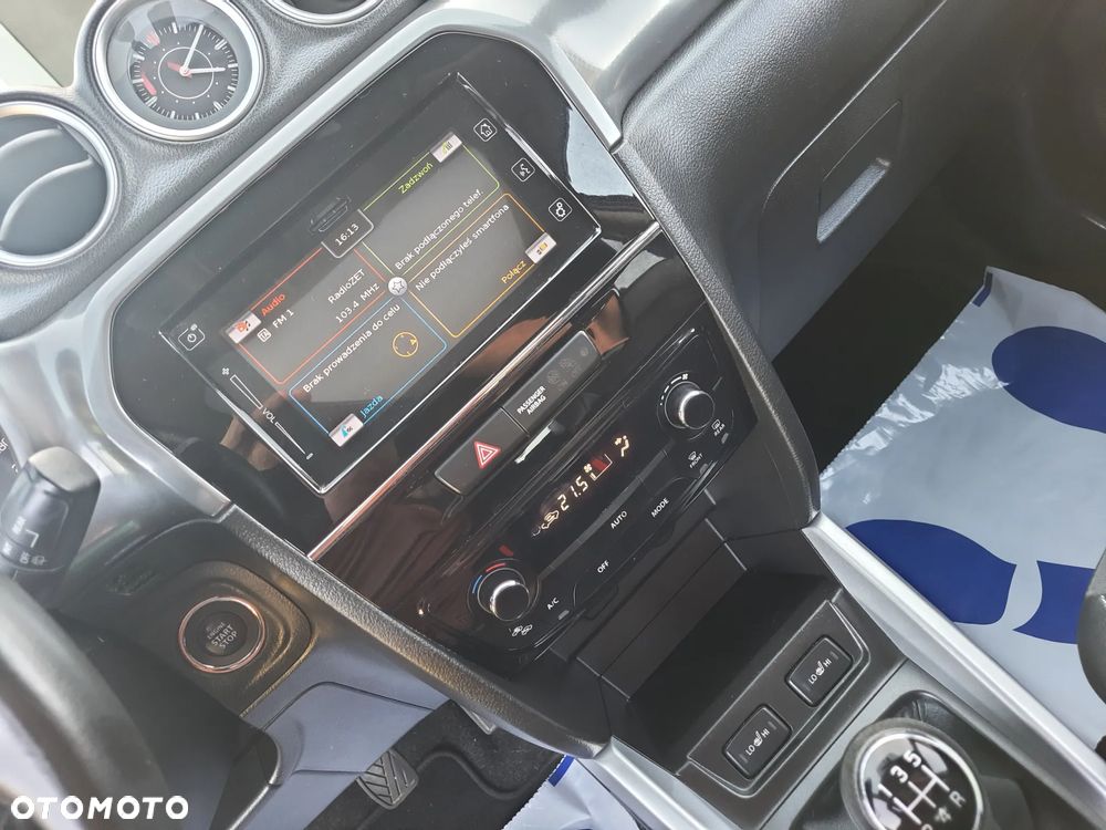 Suzuki Vitara 1.6 Premium 4WD - 17