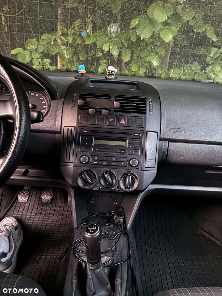Volkswagen Polo 1.2 Trendline - 17