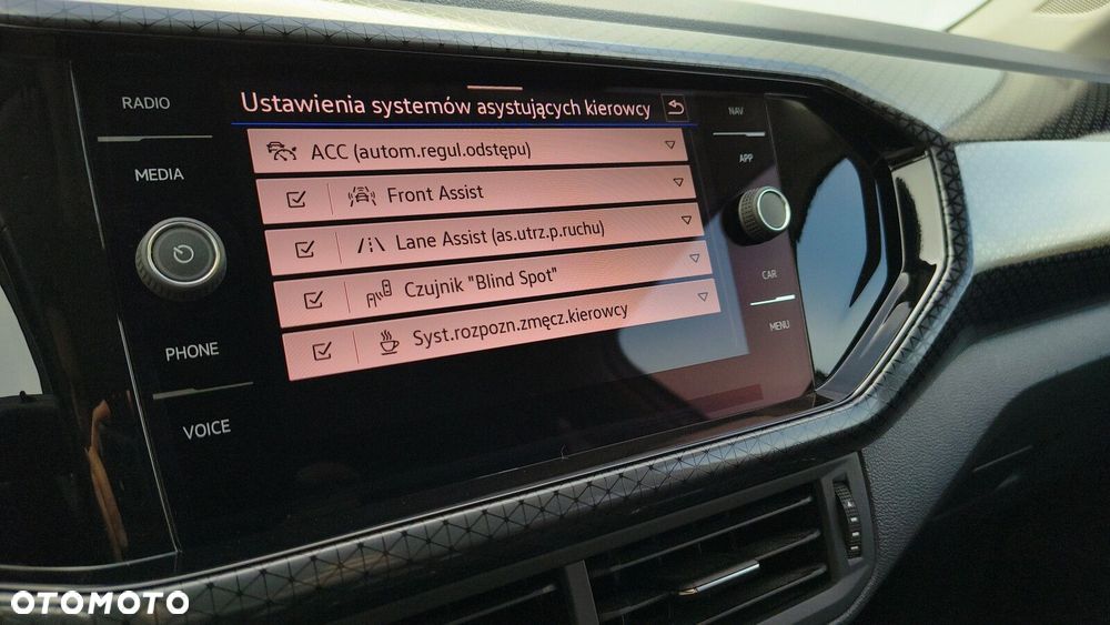 Volkswagen T-Cross - 19