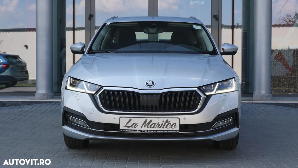 Skoda Octavia 2.0 TDI STYLE DSG - 2