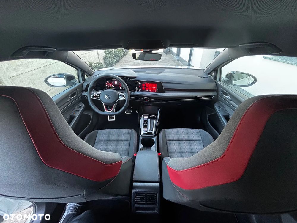 Volkswagen Golf VIII 2.0 TSI GTI DSG - 11