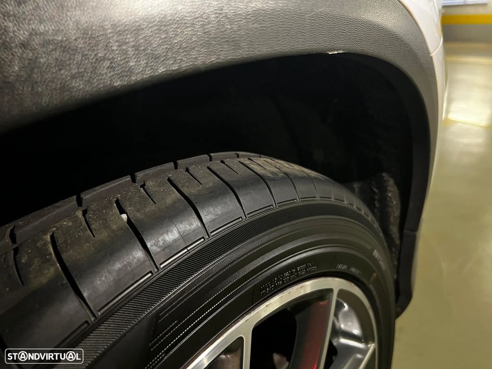 Mercedes-Benz GLC 220 - 18