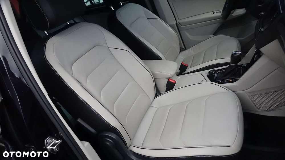 Volkswagen Tiguan - 32