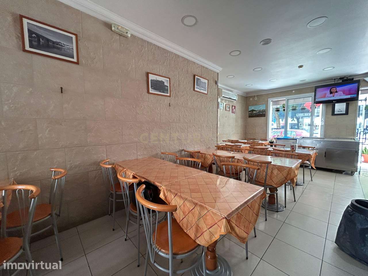 Espaço comercial à venda na zona nobre de Almada - Grande imagem: 4/21