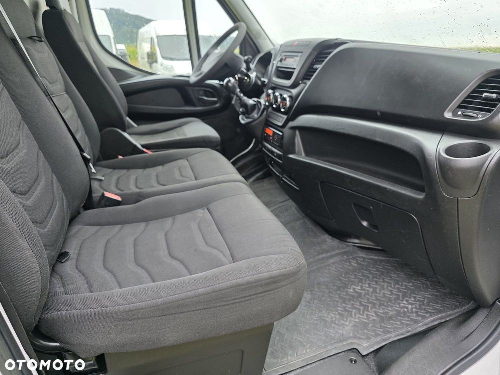 Iveco DAILY - 27