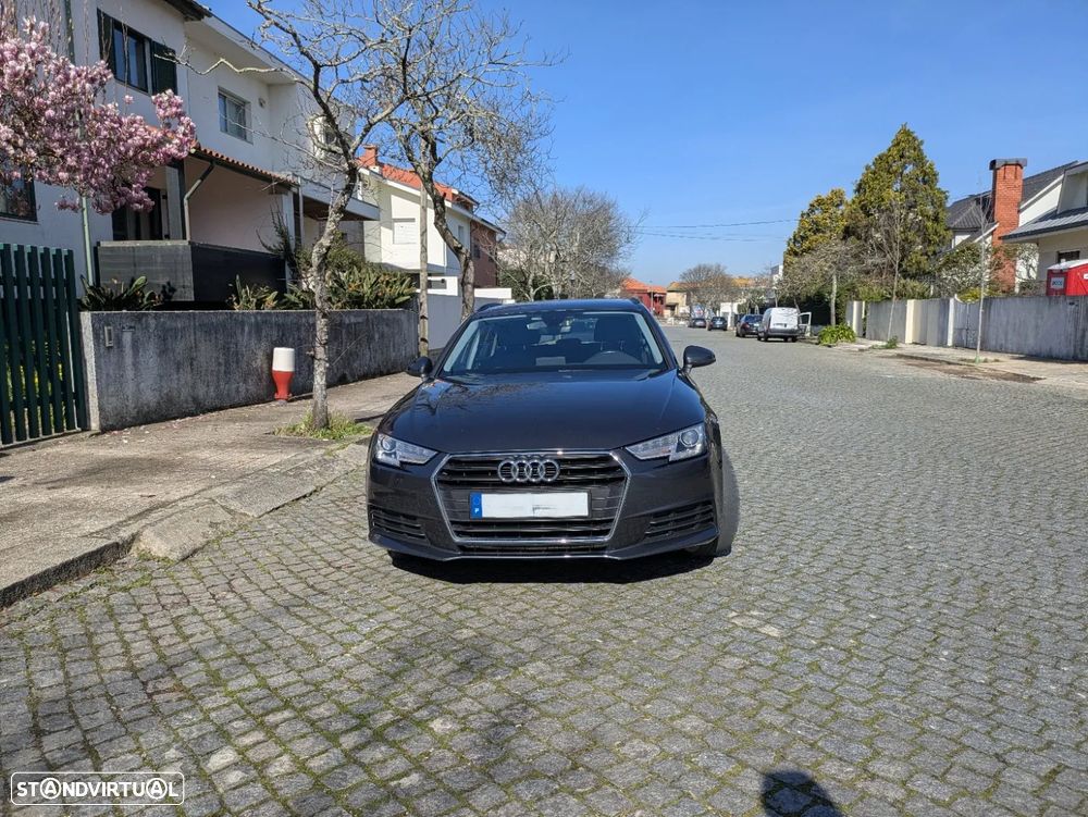 Audi A4 2017 photo 2
