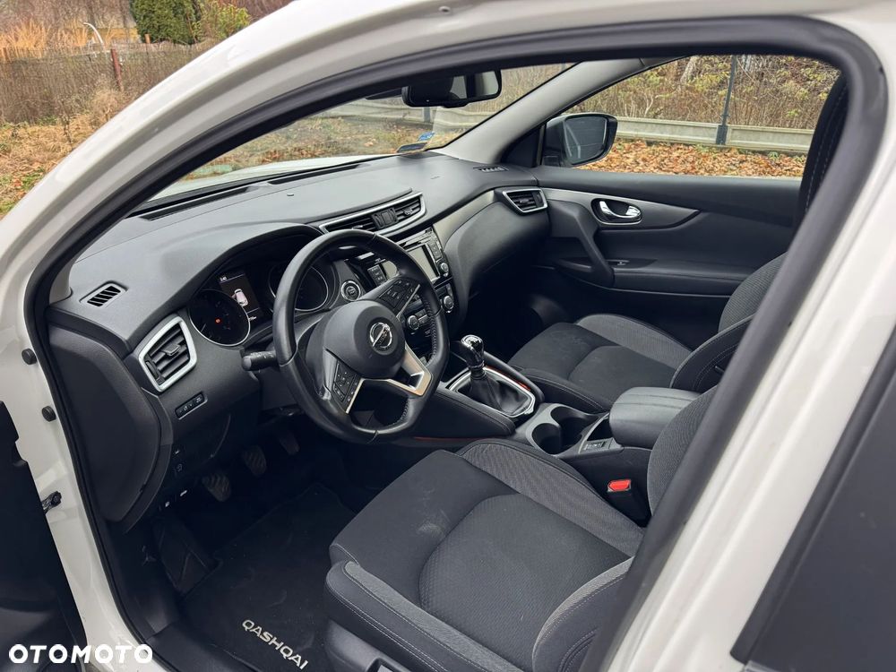 Nissan Qashqai 1.3 DIG-T N-CONNECTA - 9