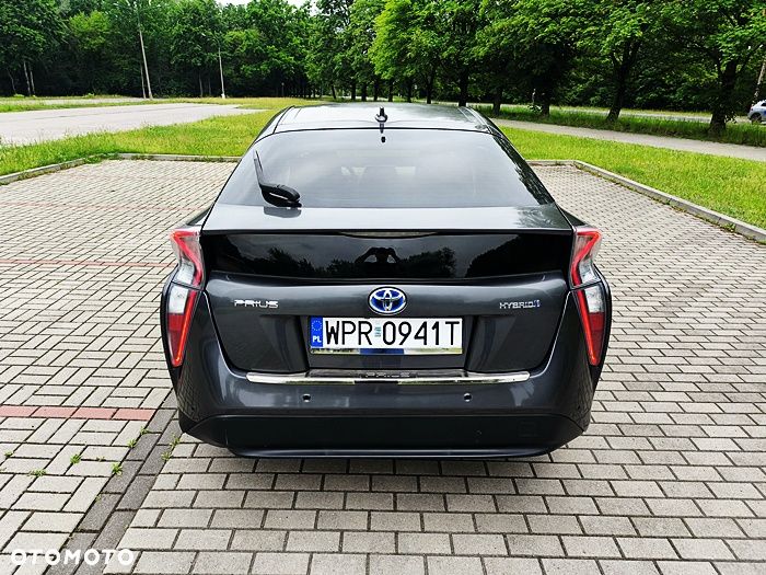 Toyota Prius - 10
