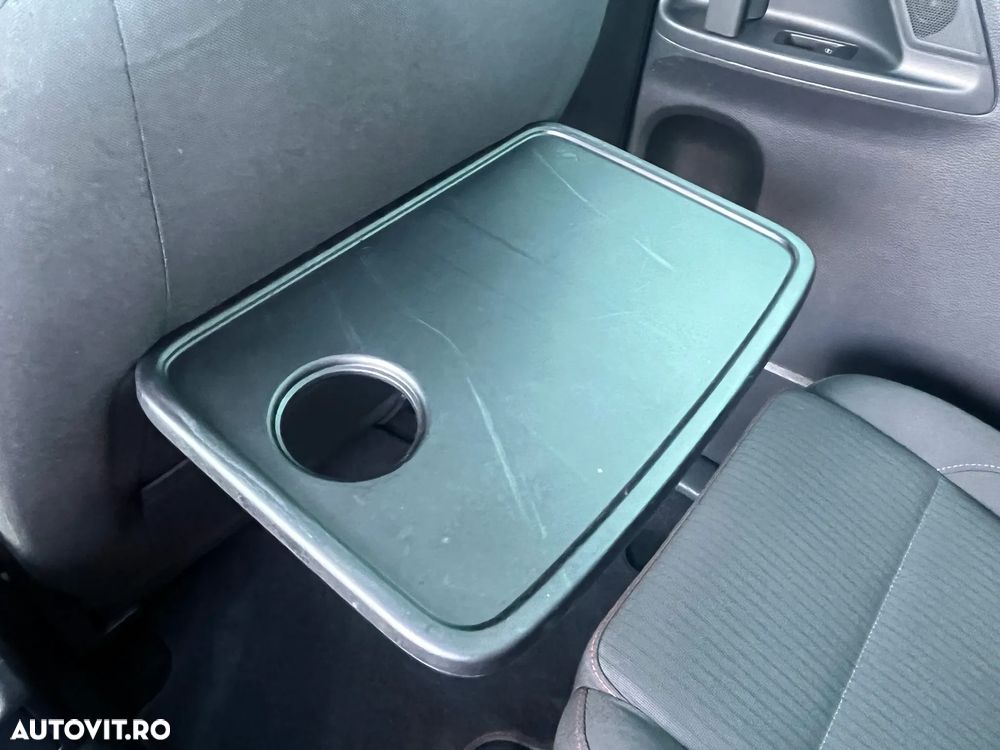 Volkswagen Sharan - 9