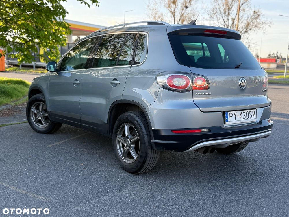 Volkswagen Tiguan 2.0 TSI 4Motion Track & Field - 11