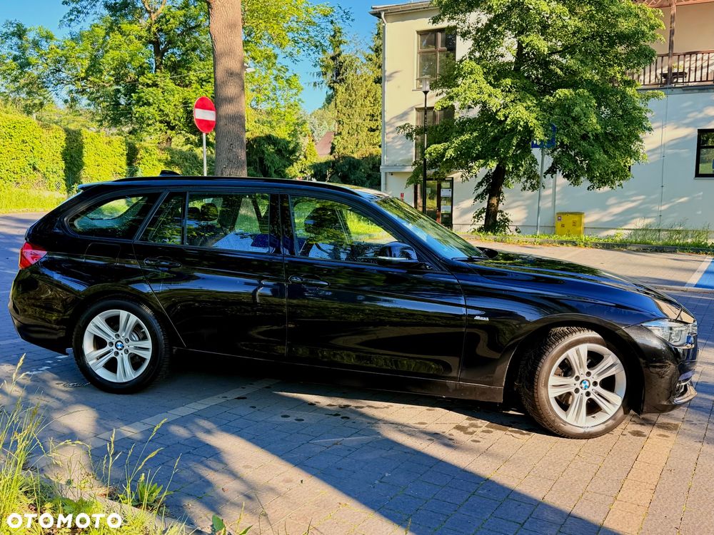BMW Seria 3 320d Sport Line - 3