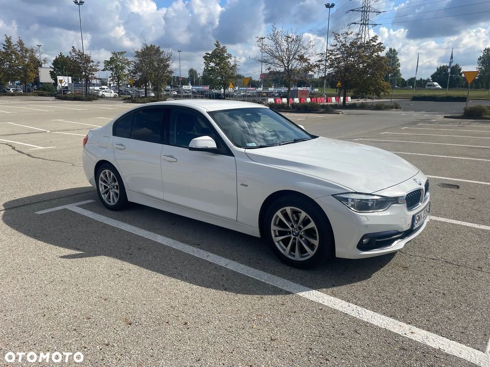 BMW Seria 3 318i Sport Line - 5