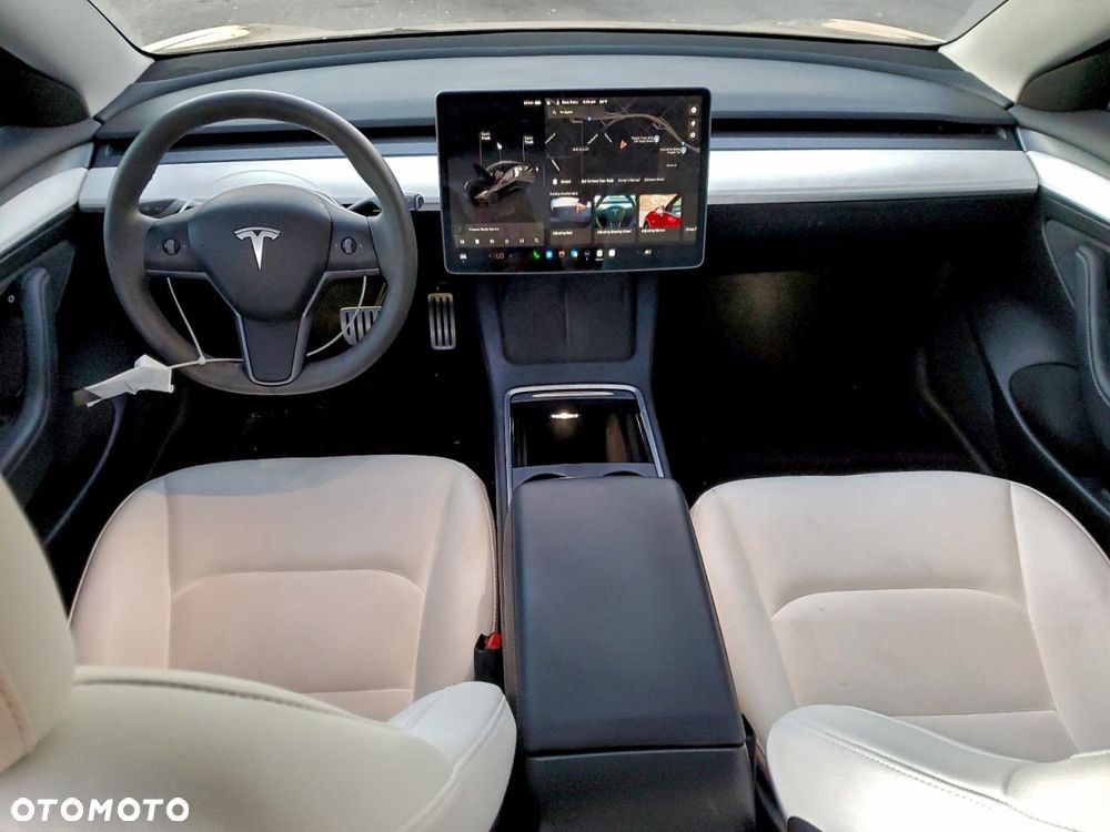 Tesla Model 3 Langstreckenbatterie Allradantrieb Dual Motor - 8