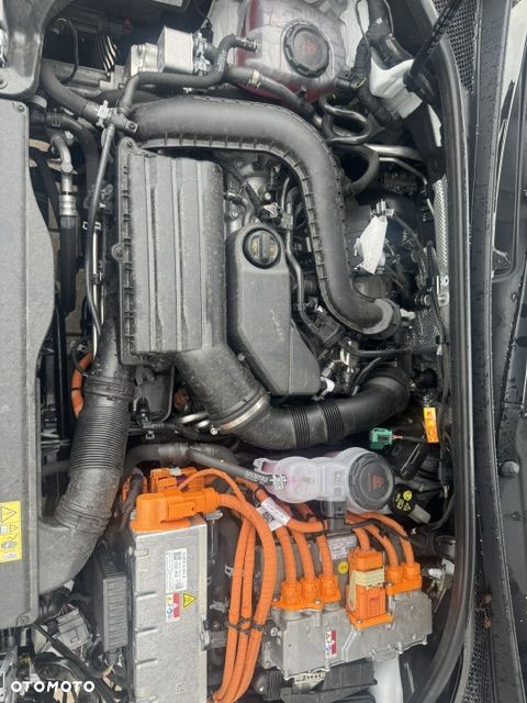 Cupra Terramar 1.5 e-Hybrid DSG VZ - 24