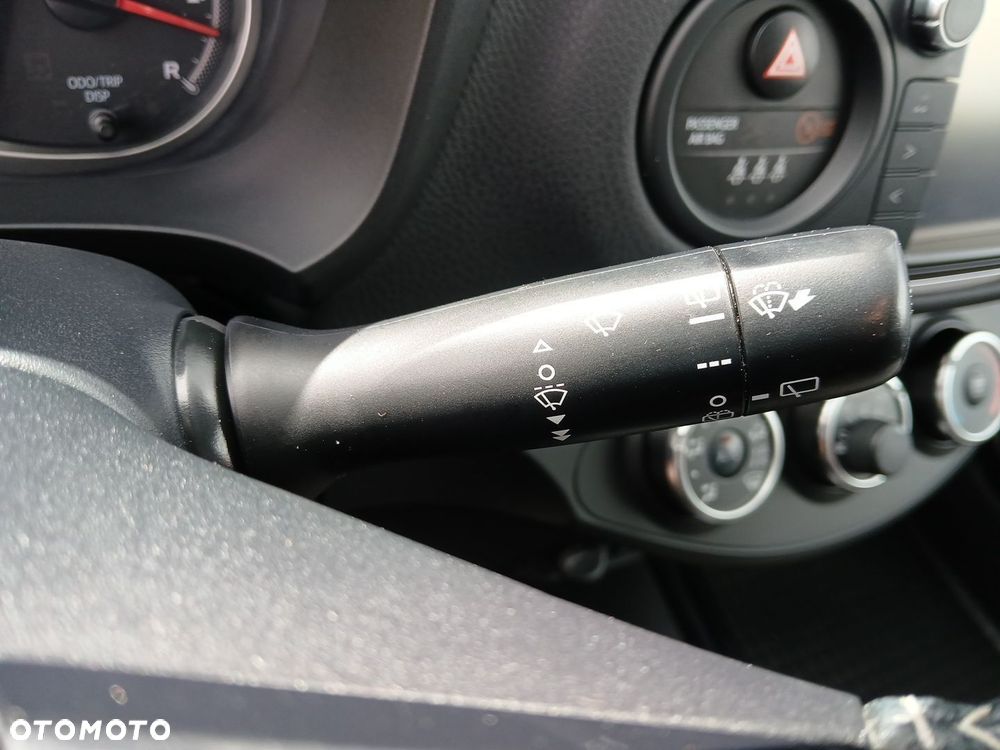 Toyota Yaris - 31