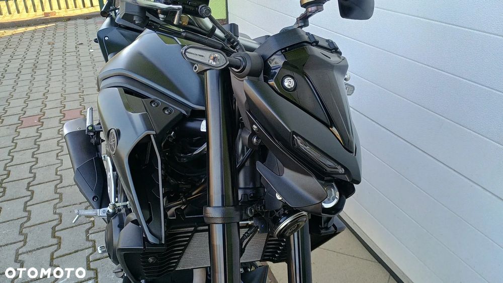 Yamaha MT - 21