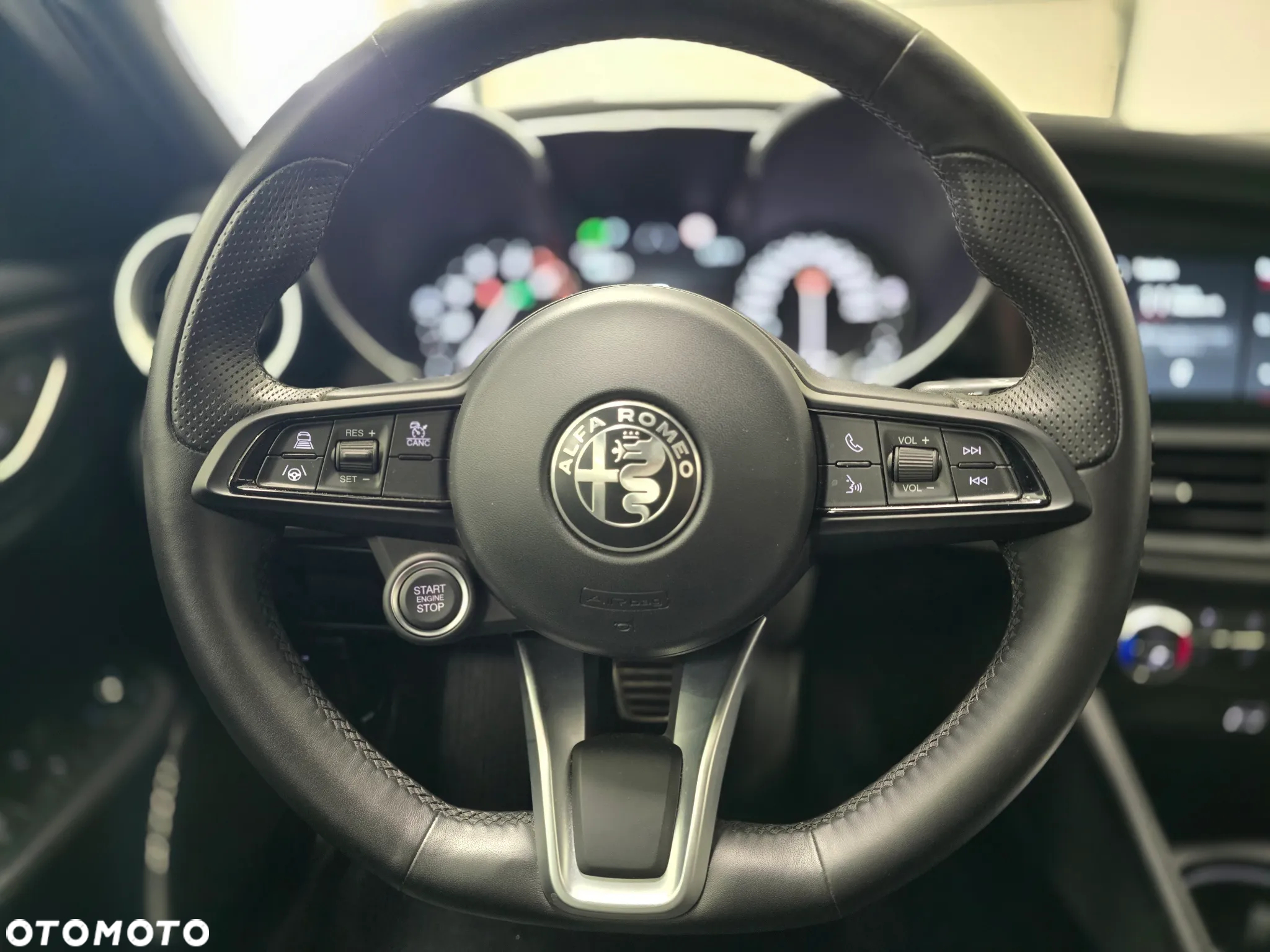 Alfa Romeo Giulia 2.0 Turbo TI Q4 - 15