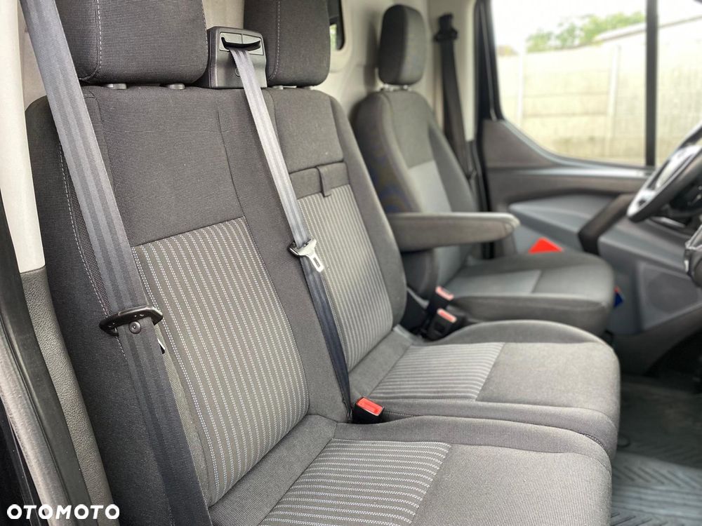 Ford TRANSIT CUSTOM - 23
